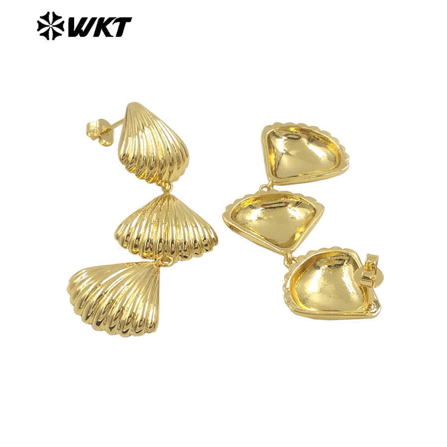 WT-E765 High Quality 18K Gold Plated and Silver Shell Patchwork Long Earrings for Women As Valentine's Day and Anniversary Gifts