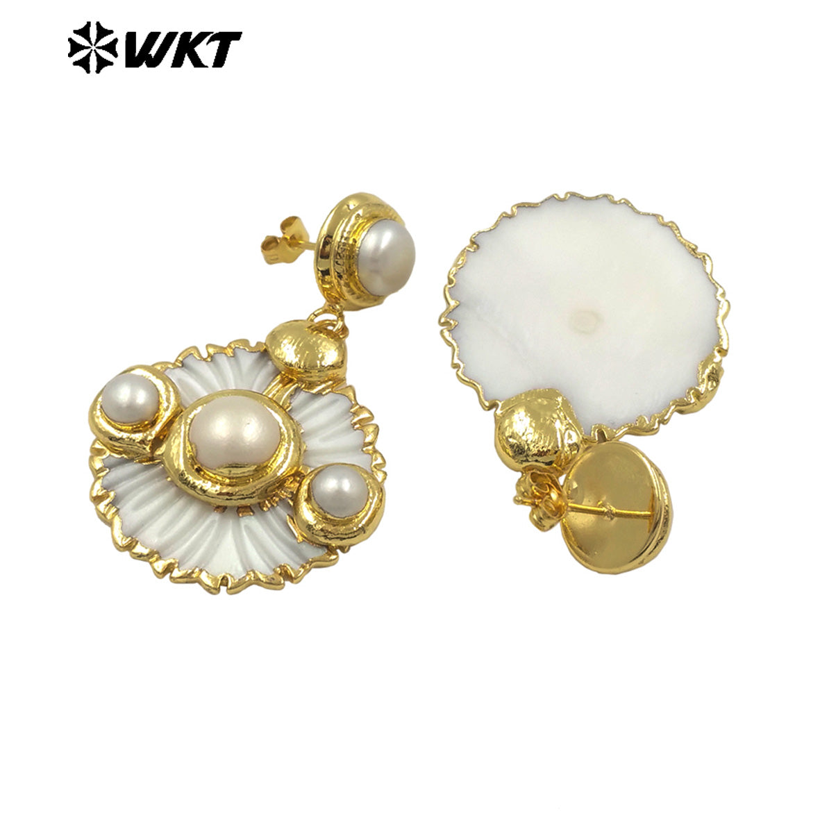 WT-MPE147 Wholesale Gold Plated Women Earrings With Round Shell Handmade Carved and Pearl Beautiful Fashion Style Jewelry