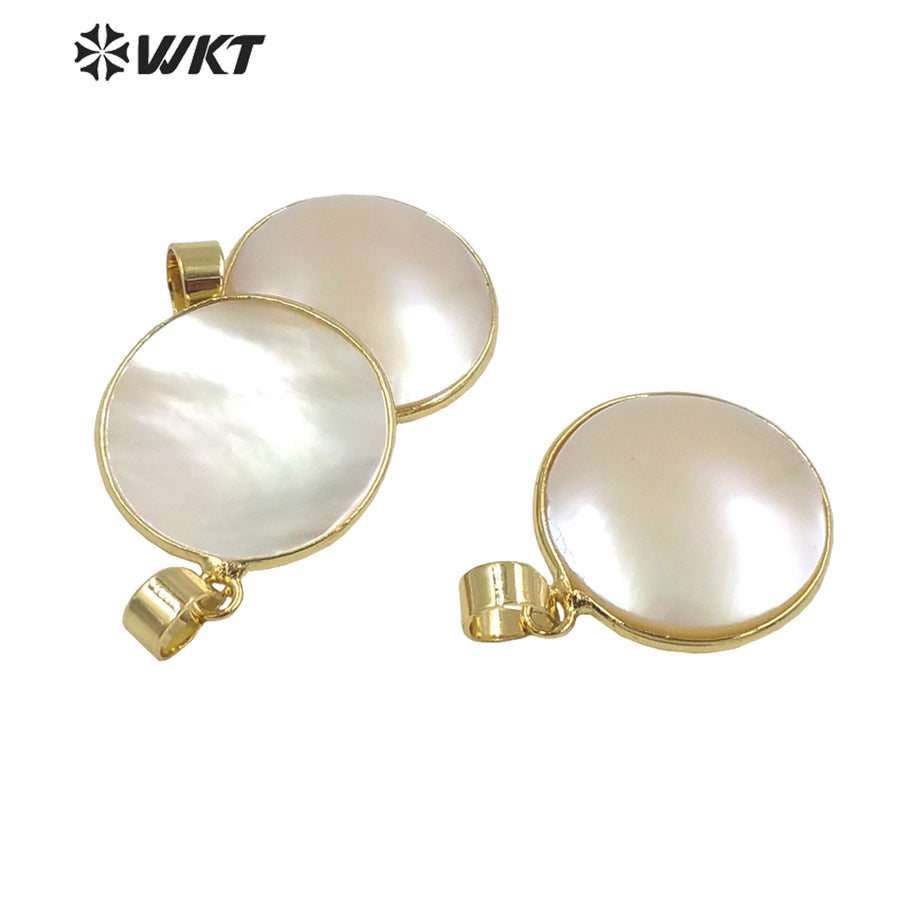 WT-JP354 Amazing Brightly Round Natural Mabe Gold Bezel Resist Tarnishable Shell Pendants for Necklace Design