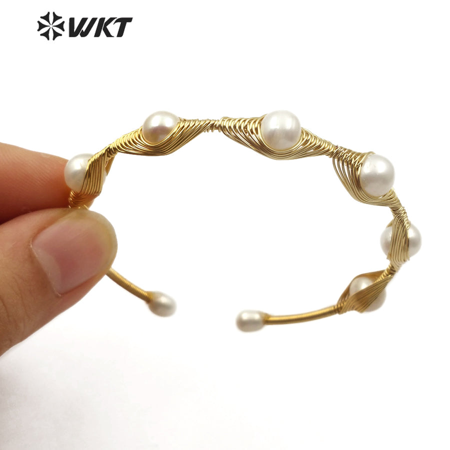 WT-B502 New Hot Sales Copper Wire Wrap Around Pearl Bangle Natural Pearl Bangle Women Fashion Charm Bracelet Bangle