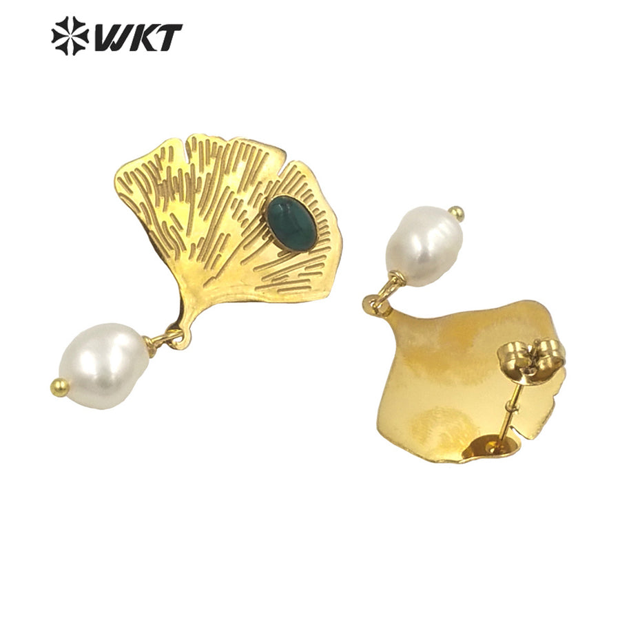 WT-MPE115 European and American Retro Exaggerated Leaf Shape Inlaid with Pearl Flowers 925 Silver Needle Earrings