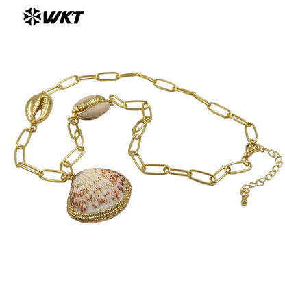 WT-JN318 Wonderful Design Natural Trumpet Shell Necklace One Big and Two Small Charms With Gold Plated Chain Women Jewelry