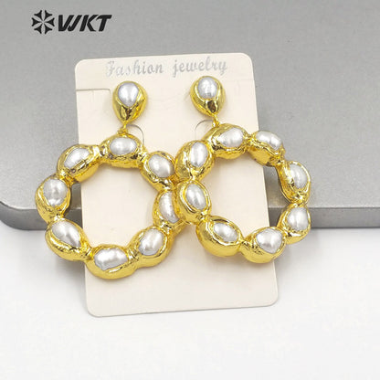 WT-MPE081 Wholesale Fashion Gold Electroplated Freshwater Pearl and Stone Round Ring Earrings Big Dangle Pendant Earrings