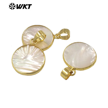 WT-JP511 Wholesale Minimalism Gold Plated Mother Of Pearl Carved Sunrise Charms Pendants For Women Necklace Jewelry Decorative
