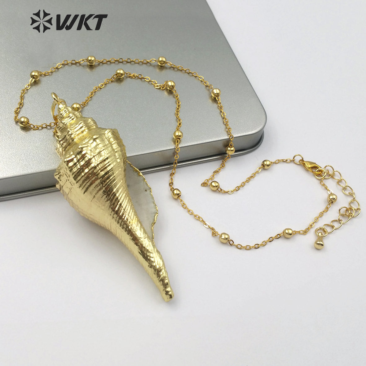WT-JN071 Natural Sea Shell Pendant for Women Fashion Jewelry Making Boho Style Full Gold Dipped Trumpet Shell Necklace