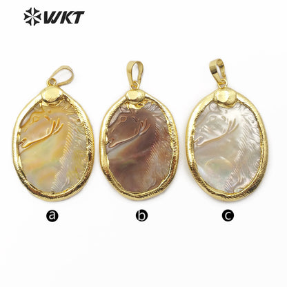 WT-JP163 New Design Carved Horse Shell Pendant Natural Seashell Charm Pendant Stylish Women Jewelry Pendant