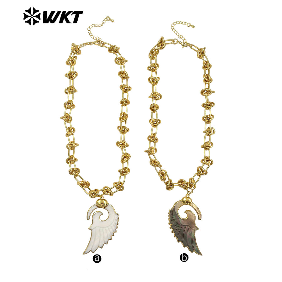 WT-JN319 New Arrival Gold Plated Carved White Shell Wing Necklace with Special Chain As Women Jewelry Accessory