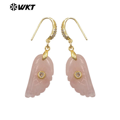 WT-E818 Wholesale Trendy Natural Gemstones Hand Carved Feather Shape Women Gold Earrings For Lady Dance Party Wearing Accessory