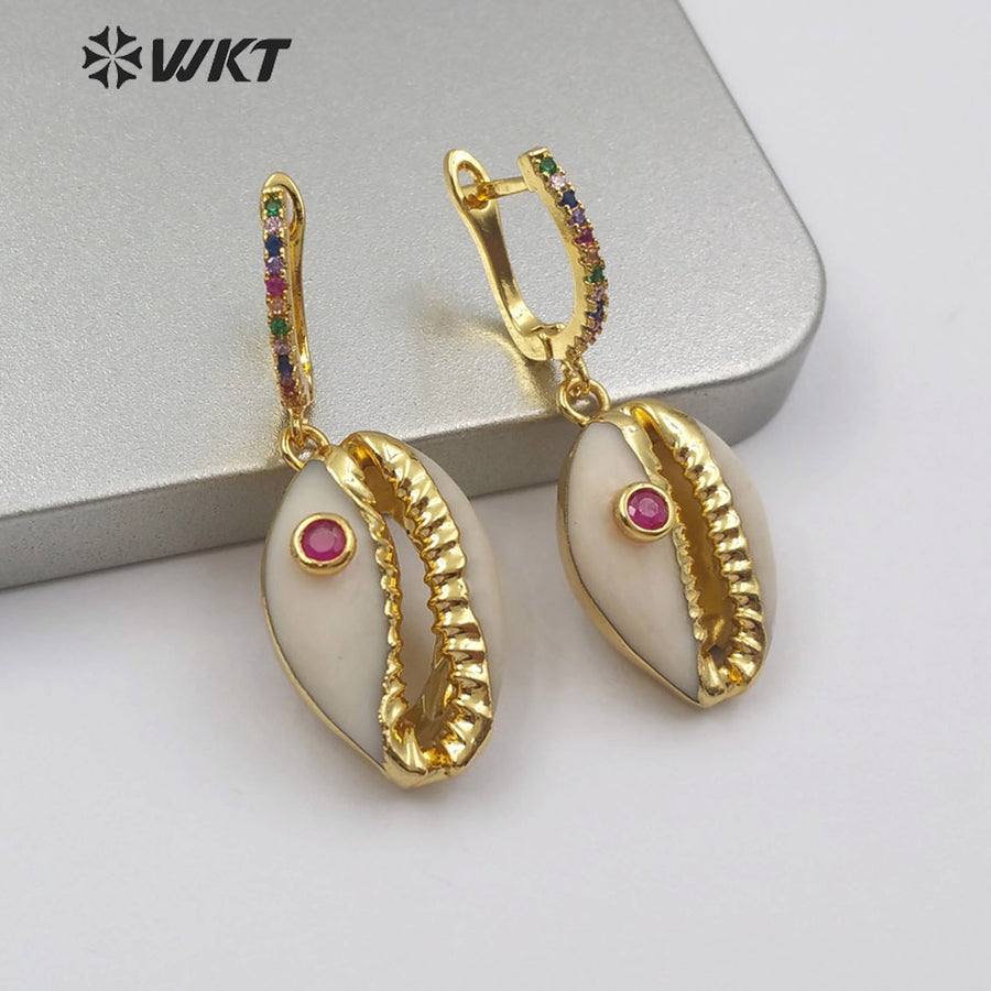 WT-E538 Unique Design Natural Cowrie With Cubic Zircon Charm Earring Stud Earrings Multi Option Original Cowrie Earring