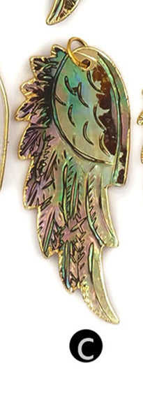 WT-P853 Hot Exclusive Natural Hand Carved Shell Feather Pendant 18k Gold Dipped Shell Feather Pendant