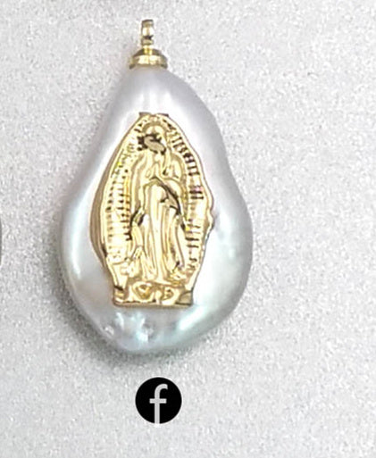 MP132 Wholesale Popular Moon Pendant Pearl with Cz Micro Pave Lady Fashion Irregular Shape Jewelry Freshwater Pearl Pendant