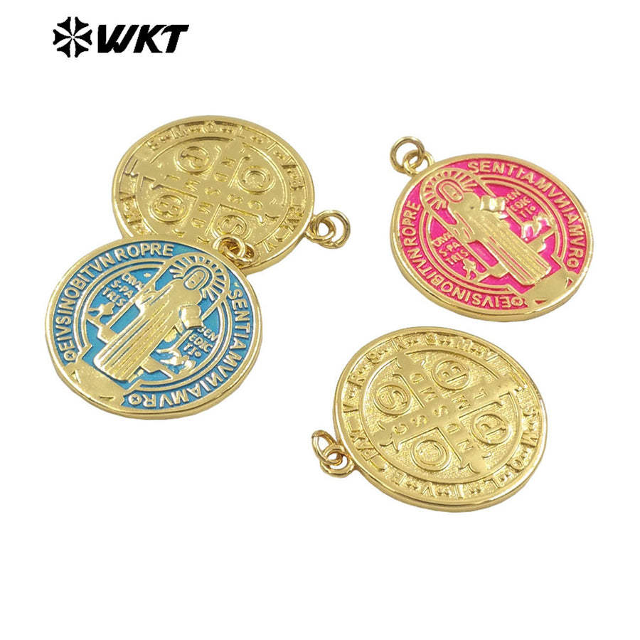 WT-MN992 Wholesale Fashion Gold Plated Round St Benedict Medal Religious Necklace in Drop Oil Craft