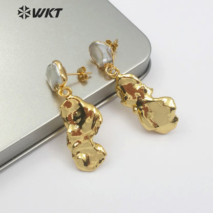 WT-E490 Boho Gift for Women Freshwater Pearl Stud With Random Shape Double Pearl Jewelry Full Gold Dipped Baroque Pearl Earring