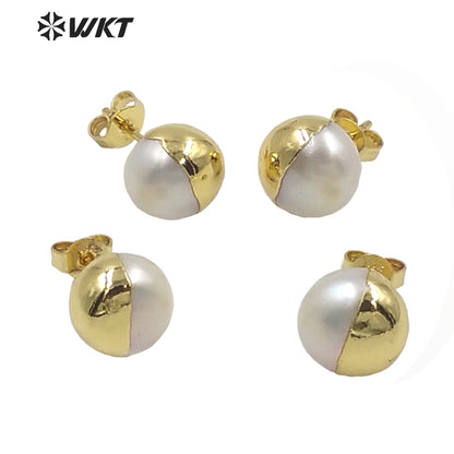 WT-MPE059 Wholesale New Secret Face Series 10mm Natural Round Pearl Gold Studs Unique Design White Pearl Studs Earrings for Lady