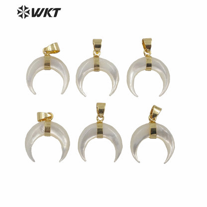WT-JP214 Hot Sales Tiny Crescent Horn Pearl Pendant Women Fashion Small Size White Shell Crescent Horn Charms Pendant
