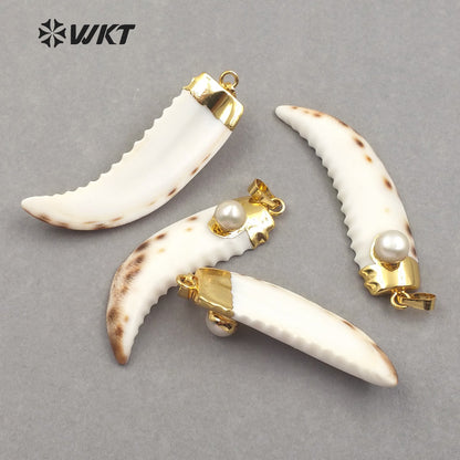 WT-JP072 18k Gold Trim in Knife Shape Random Size Pendant for Women Jewely Natural Sea Shell With Baroque Pearl Charm Pendant