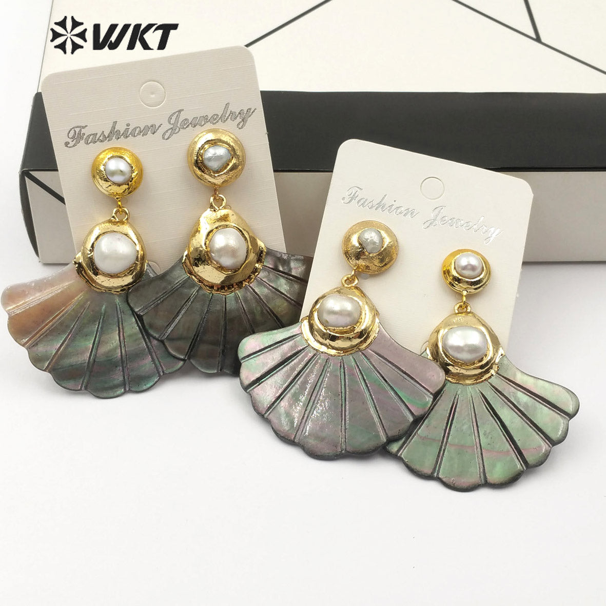 WT-E502 Sector Shell Horn Pendant With Pearl Stud Gold Plating and Pearl Decoration Natural Wild Coast Sea Black Shell Earring