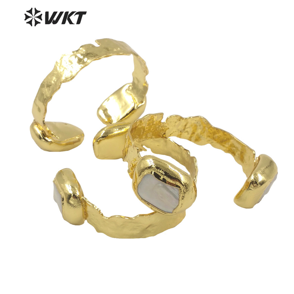 WT-MPB045 Adjustable Fashion Elegant Women Pearl Yellow Brass Bangle New Design with 18k Gold Plated Bangle Pearl Bangle