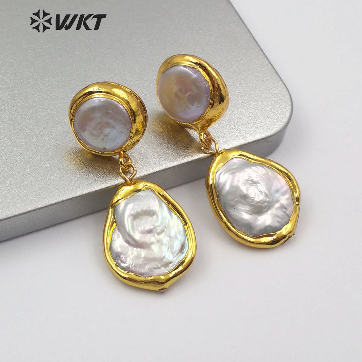 WT-E560 Wholesale Lady Jewelry Pearl Gold Plated Earrings Pear Shape Natural Freshwater Pearl Earrings