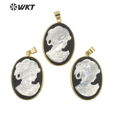 WT-JP268 New Design Oval Black Agate Back Ground with MOP Beauty Image Pendant Gorgeous Hand Carve Gold Bezel the Beauty Pendant
