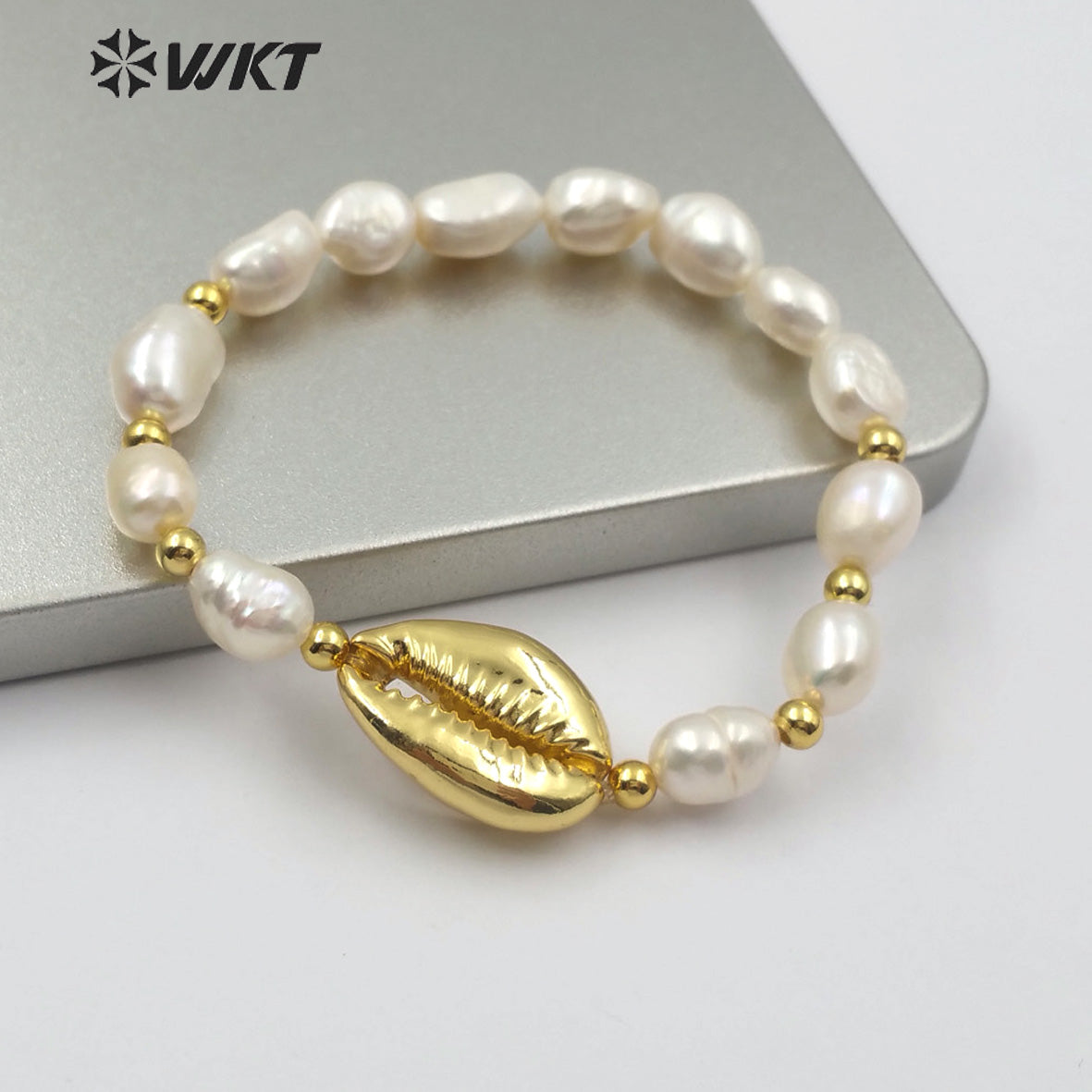 WT-B458 New Fashion Handmade Jewelry Adjustable Bracelets Gold Brass Beads and Pearl and Full or Half Plated Cowrie Bracelets