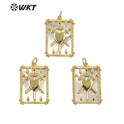 WT-MP220 Wholesale Fashion Popular Symbolic 18k Real Gold Plated Sun and Moon Pendant Small Size White Shell Back square Pendant