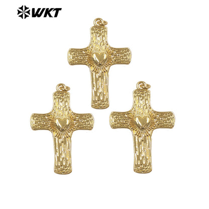 WT-P2119 Popular Classic Style 18K Gold Plated Metal Yellow Brass Cross Shape Pendant As Lady Trendy Necklace Accessory