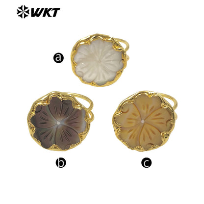 WT-MPR165 Romantic Style 18K Gold Plated Natural Shell Hand Carved Flower Shape Rings For Lady Daily Decorative Jewelry