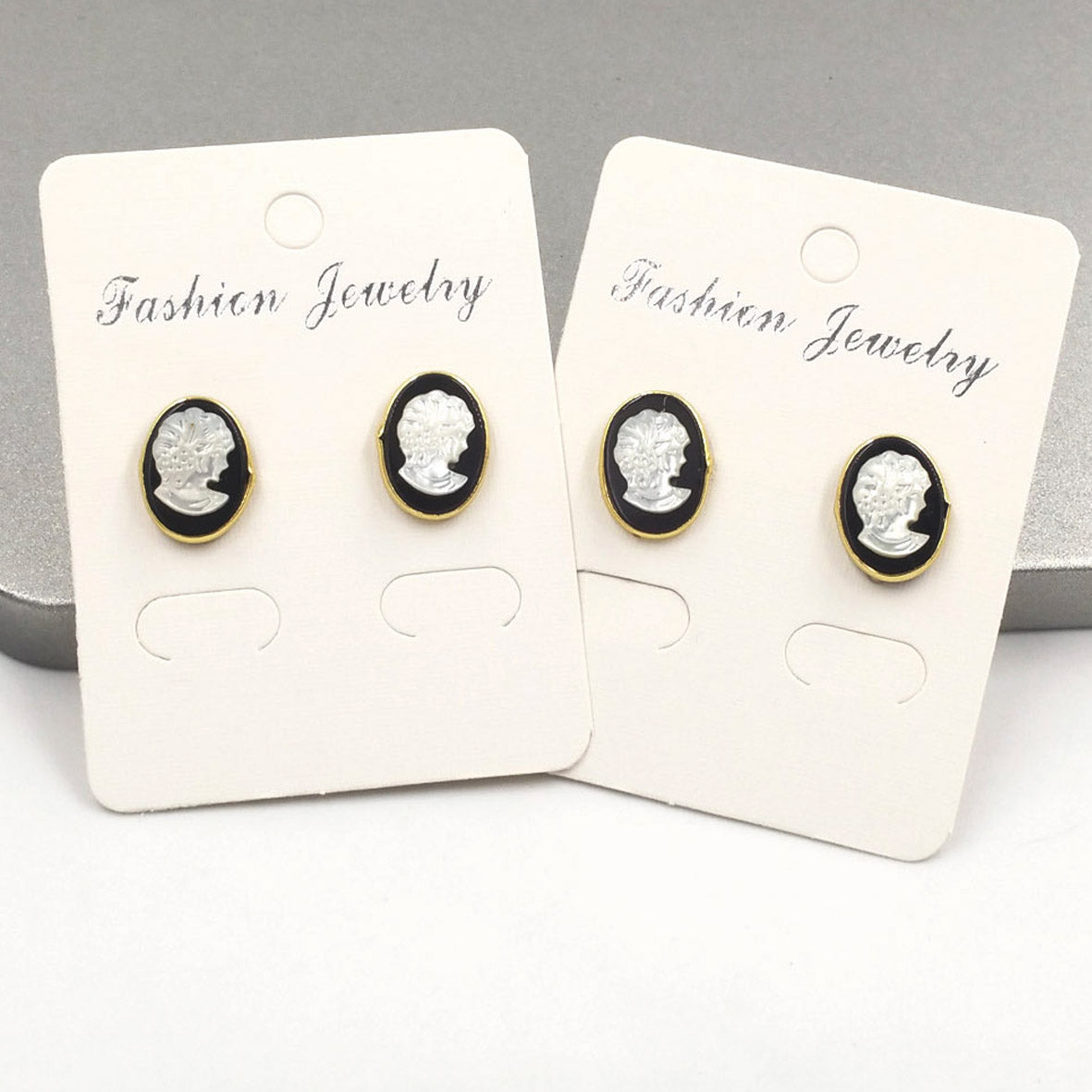 WT-MPE071 French Pastoral Earrings Delicate and Elegant Black Agate Pearl Earrings Human Head Natural Pearl Stud Earrings