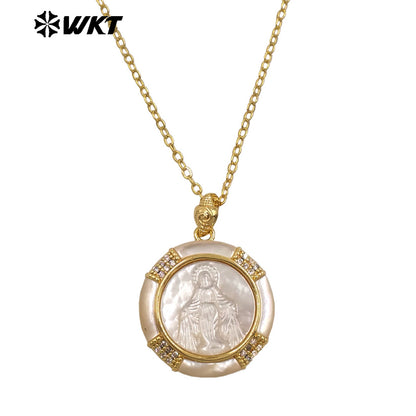WT-JN357 Newest Gold Plated MOP Shell Hand Carved Religious Style Pattern Round Pendant Necklace For Girls Causal Matching
