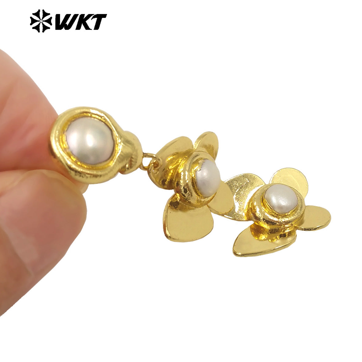 WT-MPE129 WKT Trendy European 18K Real Gold Plated Resist Tarnishable Elegant Summer Double Butterfly Pearl Earrings