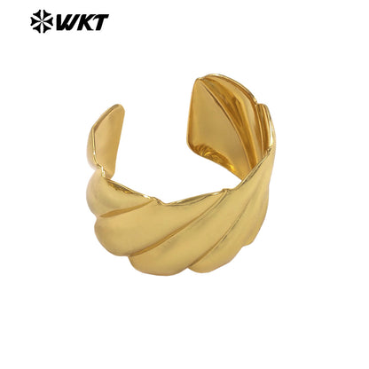 WT-B709 Wholesale Boutique Simple Style 18K Gold Electroplated Yellow Brass Metal Cuff Bangles For Lady Fashion Jewelry
