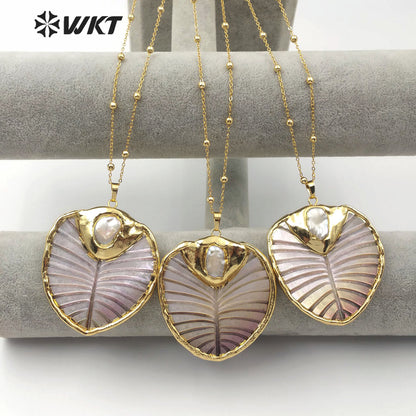 WT-JN060 Natural Color Leaf Shape and Grain Pearl Pendant with 18K Gold-plated Edges and Pearl-embellished Shell Necklace