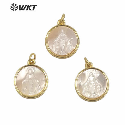 WT-MP173 Wholesale Religious Gold Bezel Mop Shell Charm Pendant Popular 14mm White Shell Christian Pendant Jesus Pendant