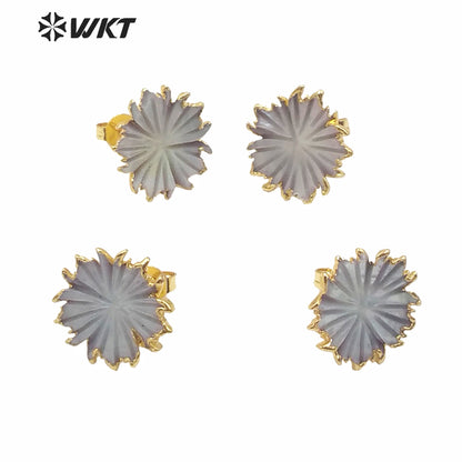 WT-MPE041 Wholesale Fashion Gold Electroplated White Shell Chrysanthemums Studs Populared Flower Studs White Shell Earrings Stud