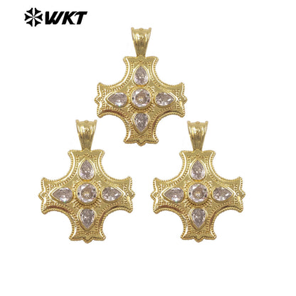 WT-P2118 Newest Product Gold Plated Yellow Brass And Zircon Cross Shape Metal Pendant For Friends Jewelry Present Design
