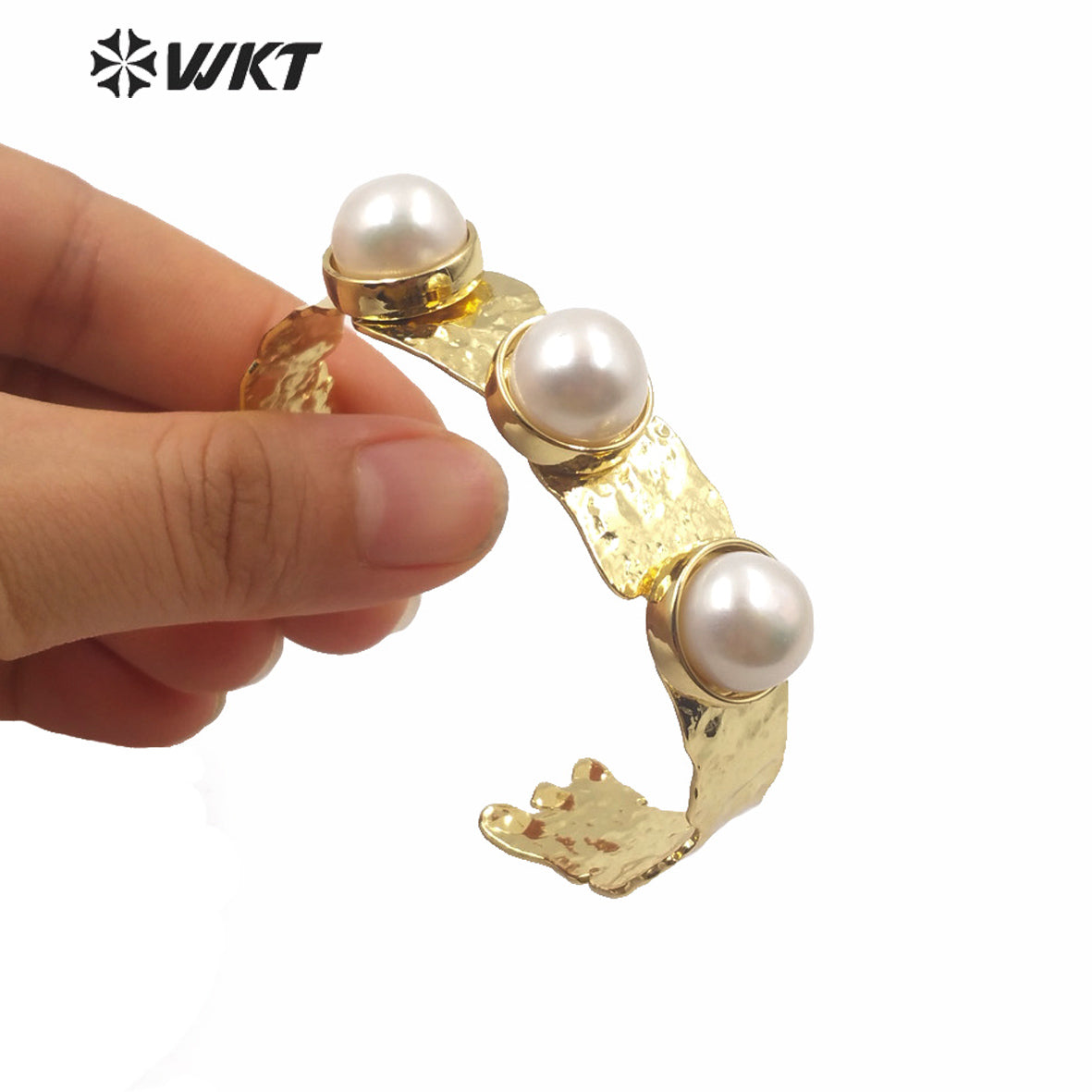 MPB018 Wholesale Triple Pearls Irregular Gold Elelctroplated Cuff Bangle in Adjustable Size Fashion Women Pearl Bangle