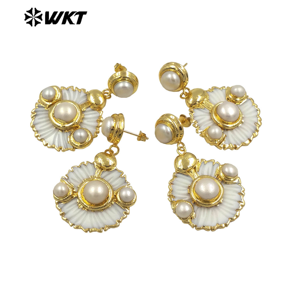 WT-MPE147 Wholesale Gold Plated Women Earrings With Round Shell Handmade Carved and Pearl Beautiful Fashion Style Jewelry