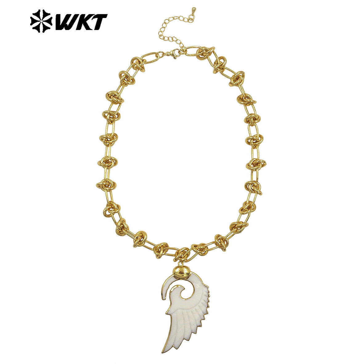 WT-JN319 New Arrival Gold Plated Carved White Shell Wing Necklace with Special Chain As Women Jewelry Accessory