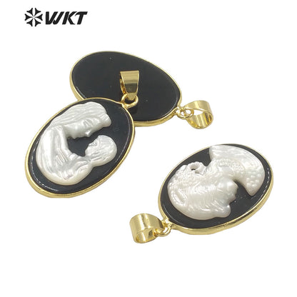 WT-JP268 New Design Oval Black Agate Back Ground with MOP Beauty Image Pendant Gorgeous Hand Carve Gold Bezel the Beauty Pendant