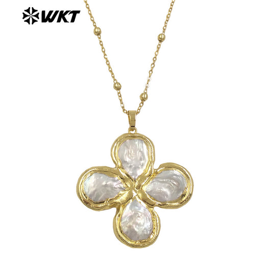 WT-JN299 Wholesale 18K Gold Plated Freshwater Pearl Lucky Four-Leaf Clover Cross Cute Little Women Necklace As Daily Decoration