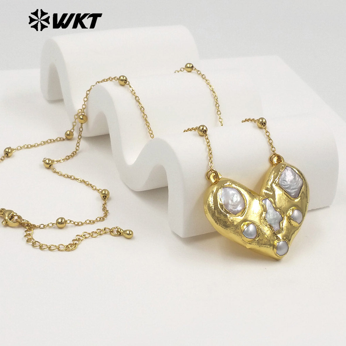 WT-JN381 Beautiful Thin Bead Chain With Gold Electroplated Natural Freshwater Pearl Heart Shape Pendant Necklace For Girl Gift