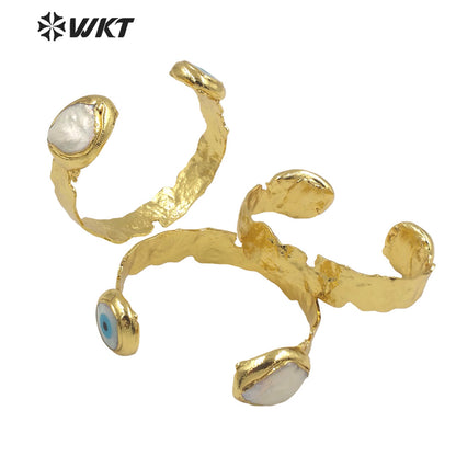 WT-MPB044 2022 Fashion Style Adjustable Pearl and Shell Bracelet Natural Pearl for Women Bracelet Real Gold Plated Eye Bangle