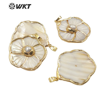 WT-JP171 Stylish Natural Shell Pendant Elegant Flower Shape Shell Pendant Women Charm New Jewelry Pendant