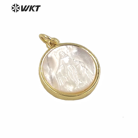 WT-MP173 Wholesale Religious Gold Bezel Mop Shell Charm Pendant Popular 14mm White Shell Christian Pendant Jesus Pendant