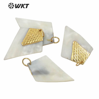 WT-JP227 Wholesale Gold White Shell Spear Shape Pendant Fashion Necklace Hand Make Carved Shell Arrowhead Pendants Boho Styles