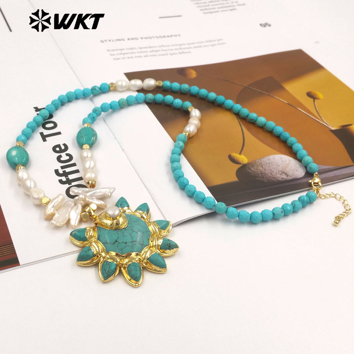 WT-JN371 Amazing Vintage Style Gold Plated Stone And Pearl Splicing Chain With Turquoise Pendant Necklace For Party Wearing