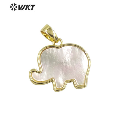 WT-JP323 Wholesale Fashion Lovely Mother of Pearl Shell Carved Small Elephant Pendants Gold Bezel Lovely Animal Pendants