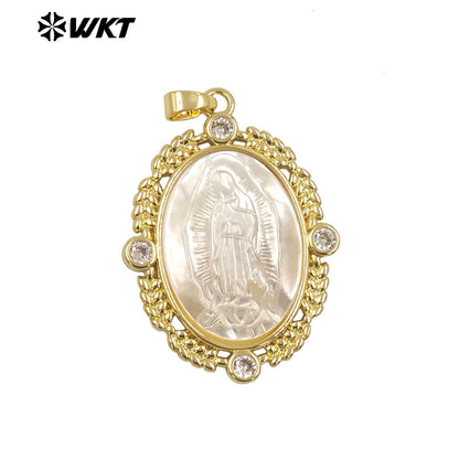 WT-JP369 Amazing WKT Exclusive 18K Gold Plated Bezel Setting Zircon Charm Around Handmade Carved White Shell Virgin Mary Pendant