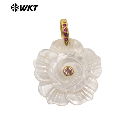 WT-JP476 Exquisite Elegant Design White Shell And Zircon Hand Carved Flower Shape Little Pendants As Lady Earrings DIY Findings